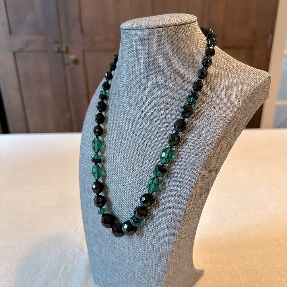 Vintage Black & Green Faceted Beaded Necklace Art Deco Style 19" Acrylic - Picture 3 of 12